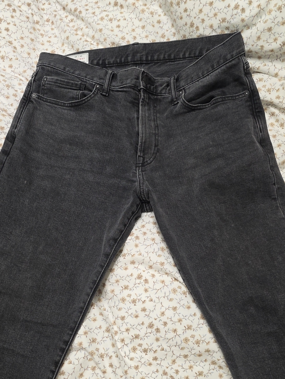 GAP Mens Black / Dark Grey Straight Jeans